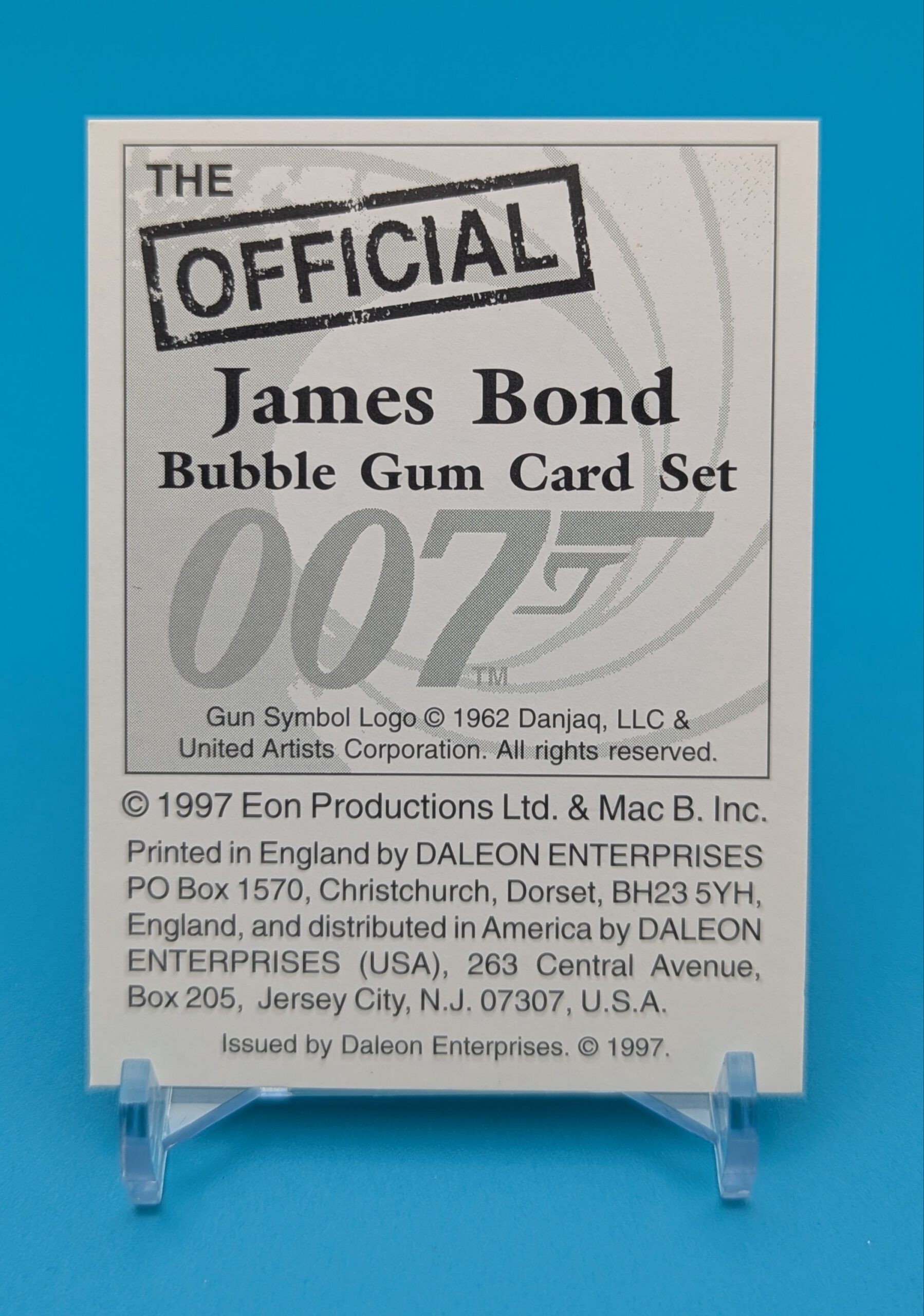 2026/04/1000077456.jpg james bond: bubble gum collectors edition (reprint)